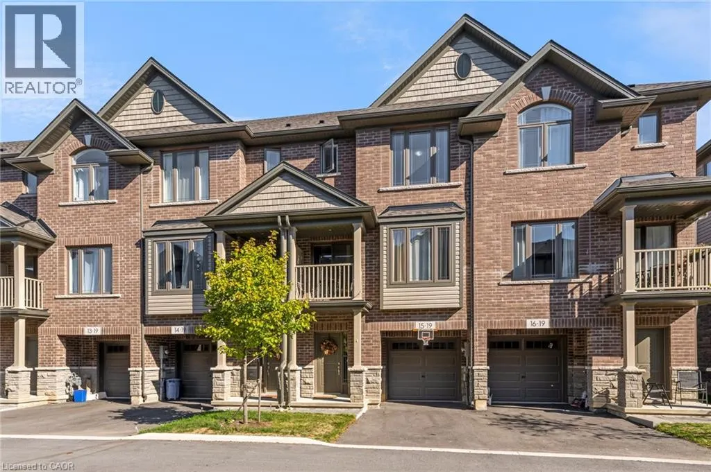 19 PICARDY Drive Unit# 15, #15