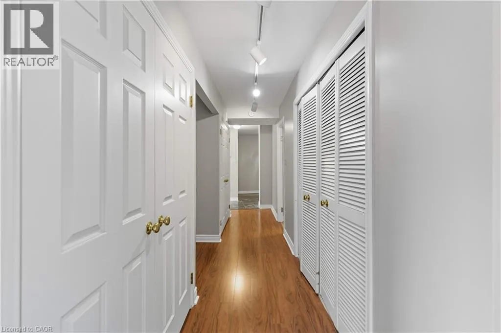 20 BERKLEY Road Unit# 702, #702