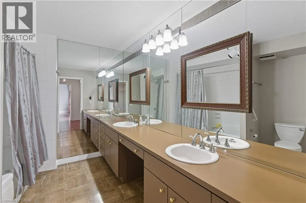 20 BERKLEY Road Unit# 702, #702