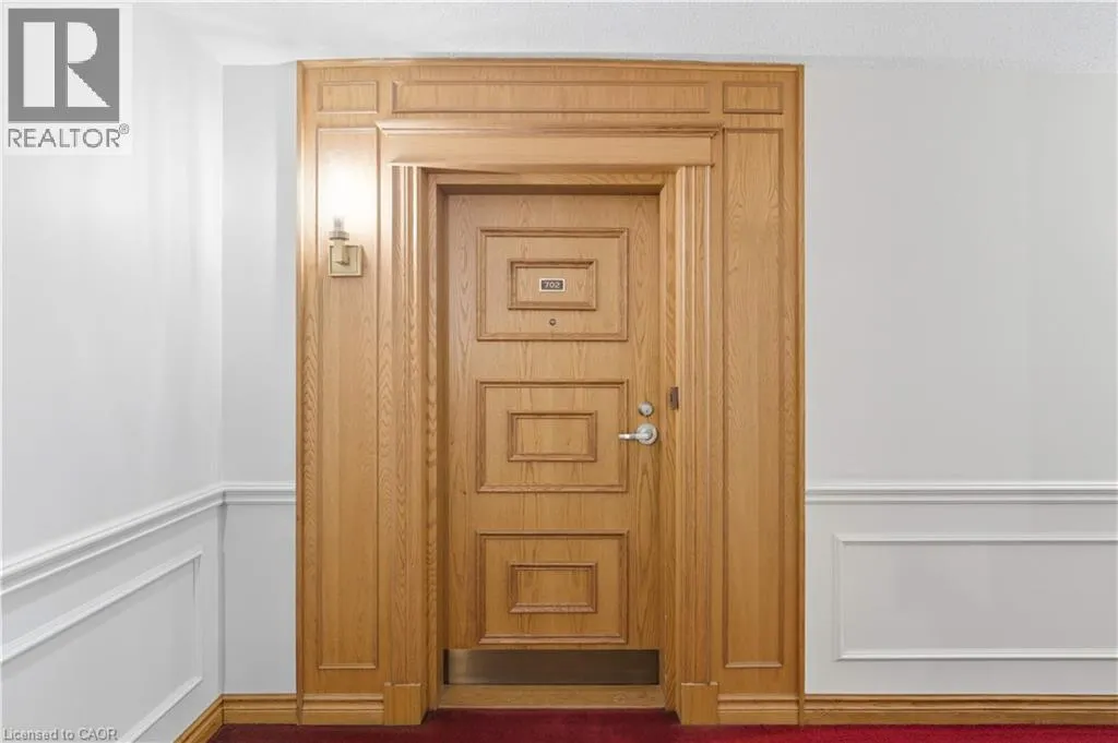 20 BERKLEY Road Unit# 702, #702