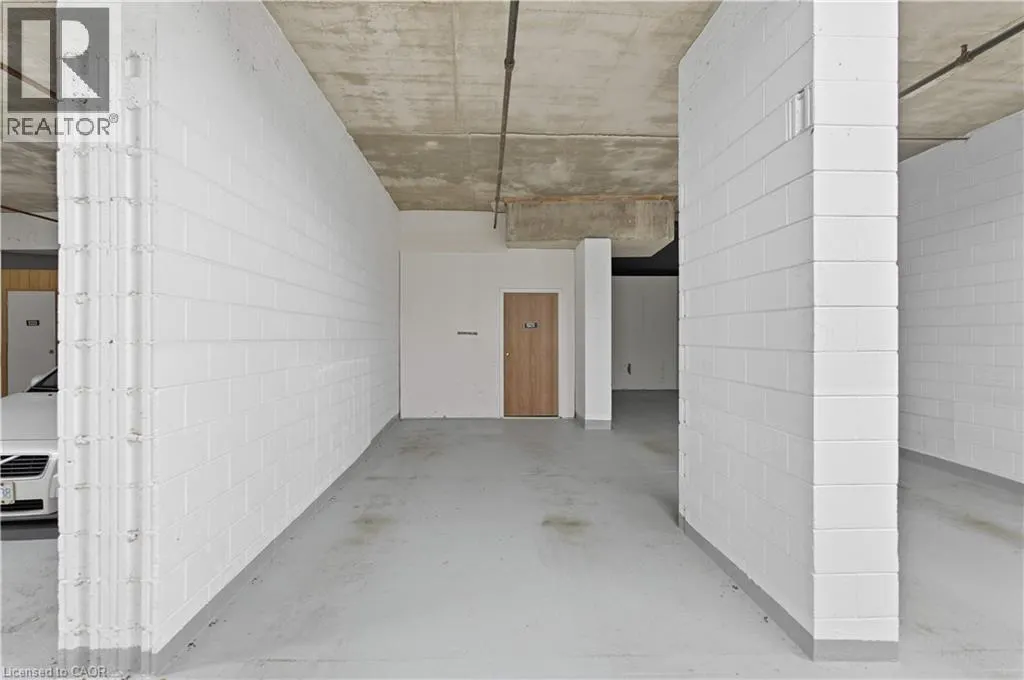 20 BERKLEY Road Unit# 702, #702