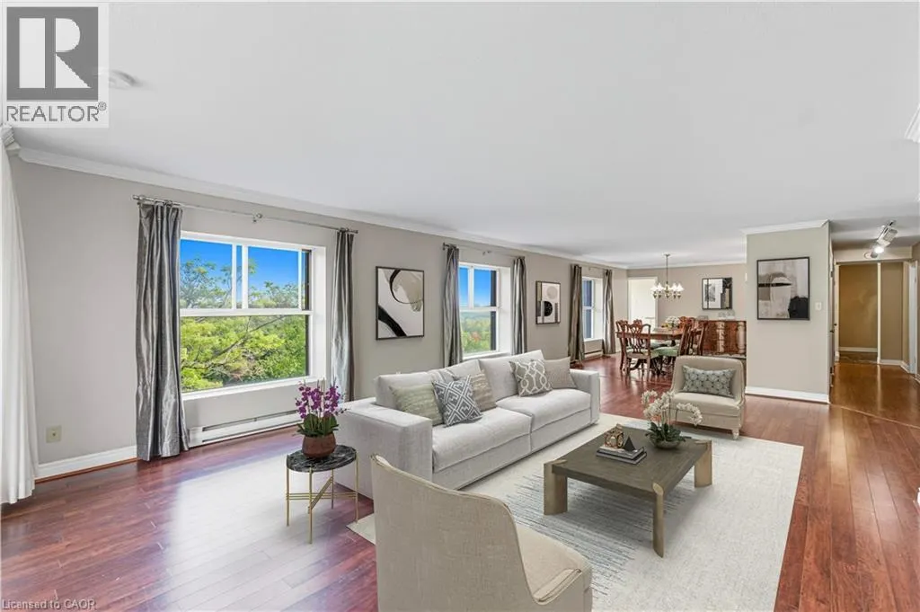 20 BERKLEY Road Unit# 702, #702