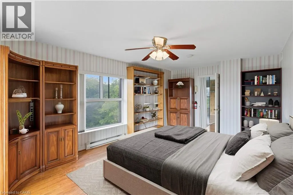 20 BERKLEY Road Unit# 702, #702