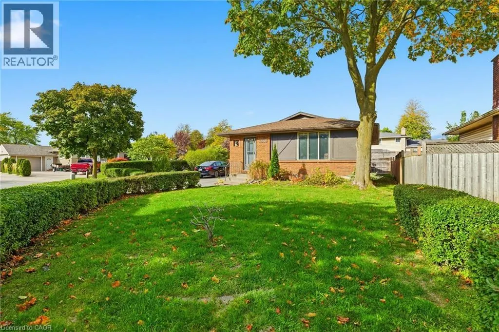 7385 NORTH DORSET Place