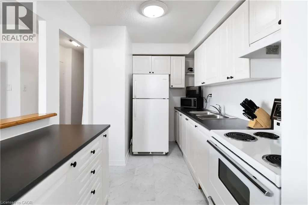 975 WARWICK Court Unit# 1501, #1501