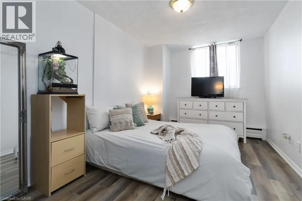 975 WARWICK Court Unit# 1501, #1501