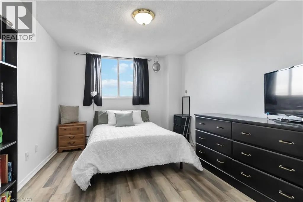 975 WARWICK Court Unit# 1501, #1501