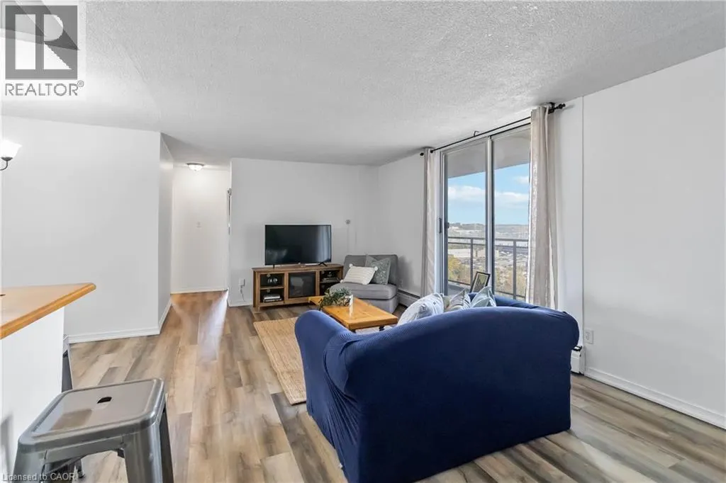 975 WARWICK Court Unit# 1501, #1501