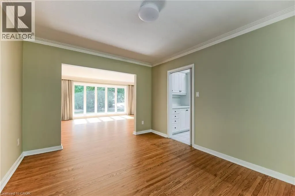 111 GLOUCESTER Avenue