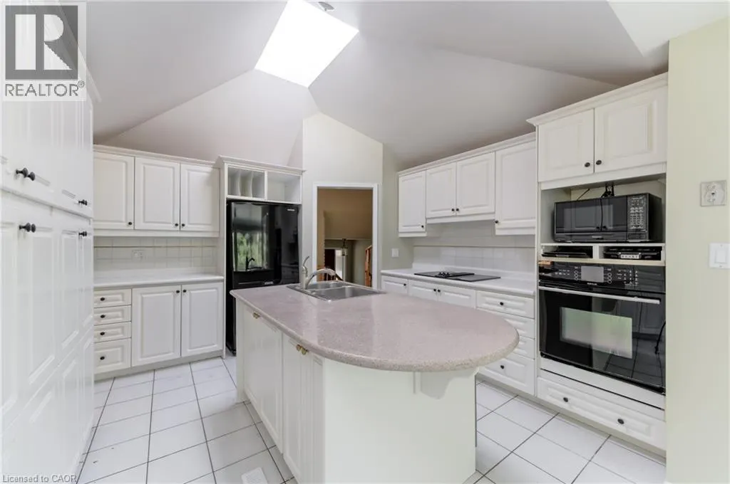 111 GLOUCESTER Avenue