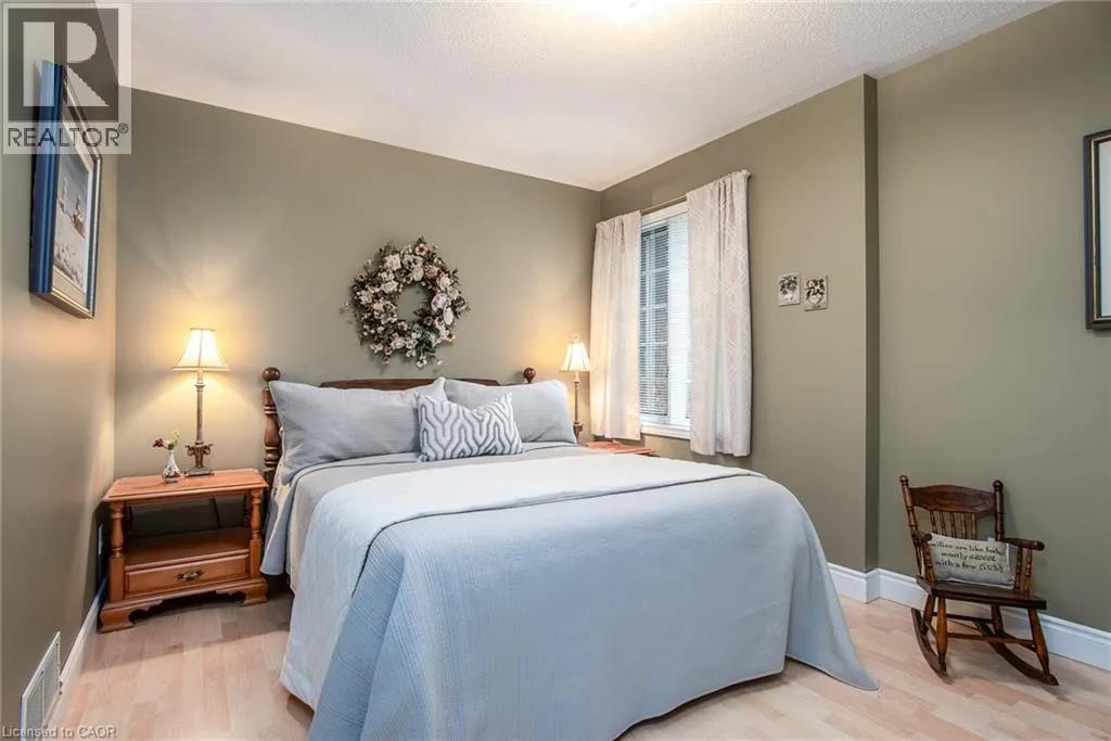 372 GATESTONE Boulevard