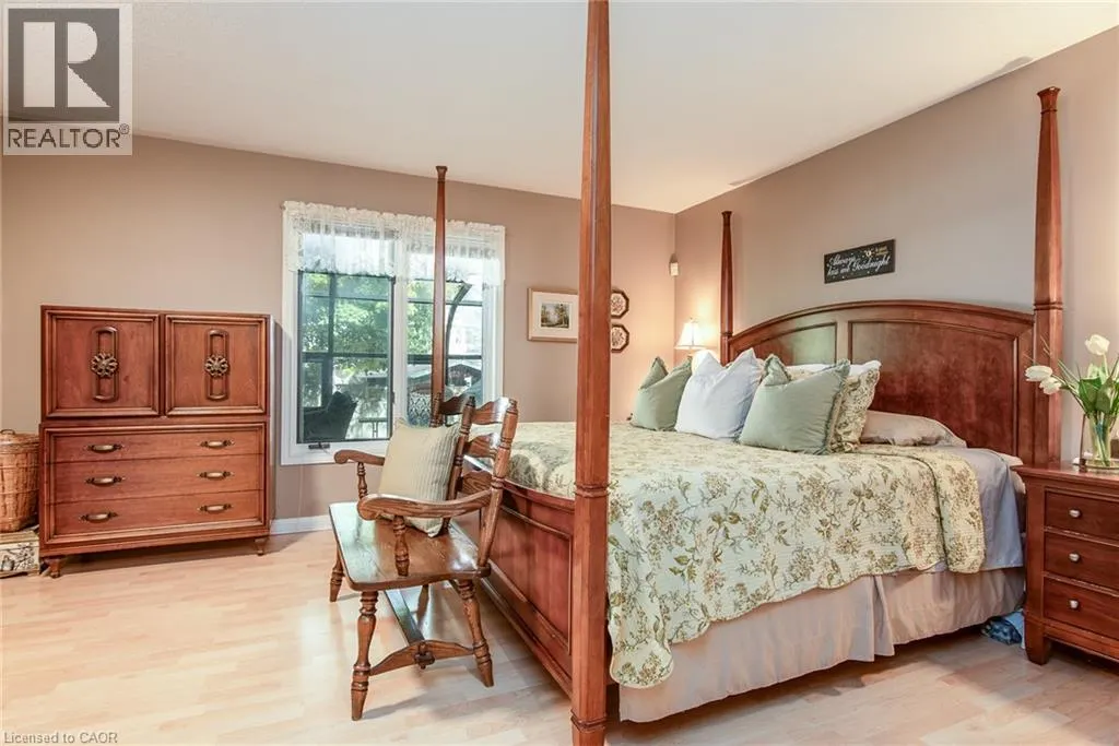 372 GATESTONE Boulevard