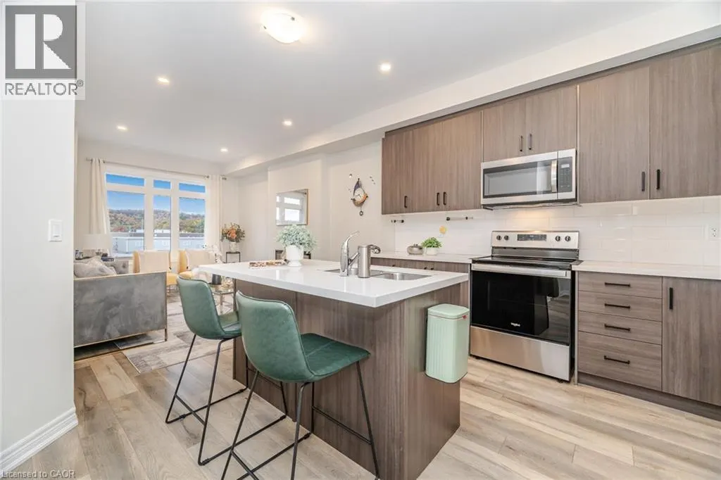 40 ZINFANDEL Drive Unit# 3, #3