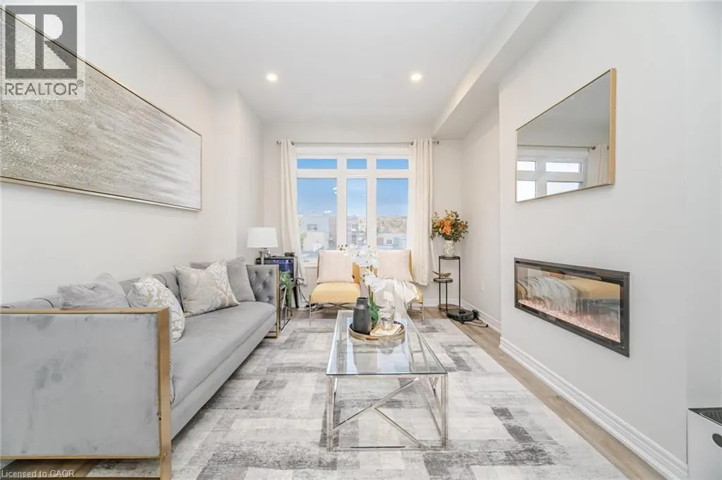 40 ZINFANDEL Drive Unit# 3, #3