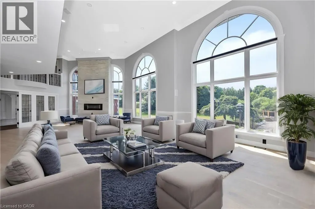 141 KERRY HILL Crescent