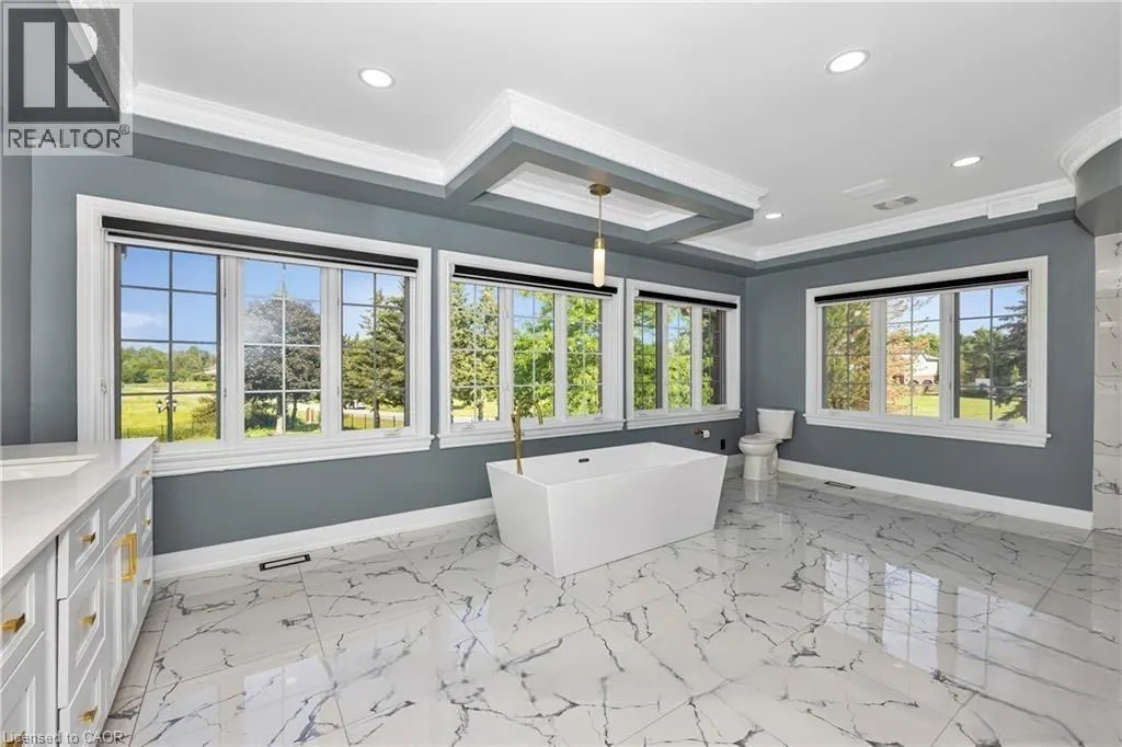 141 KERRY HILL Crescent