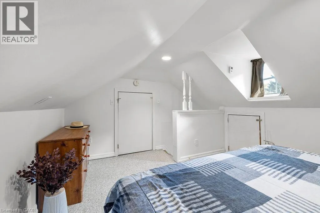 2 1/2 EAST 23RD Street