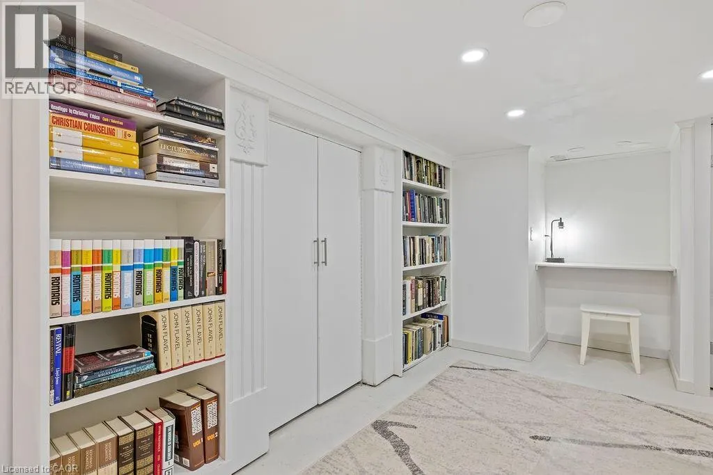 2 1/2 EAST 23RD Street