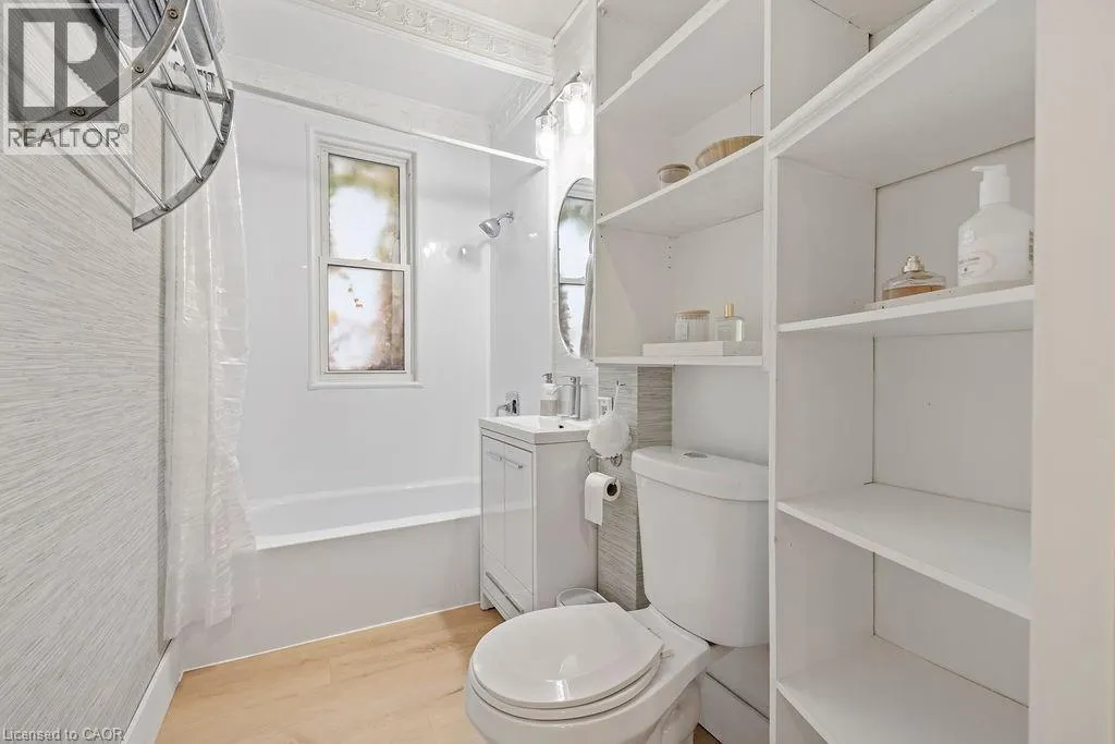 2 1/2 EAST 23RD Street