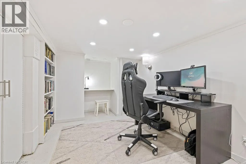 2 1/2 EAST 23RD Street