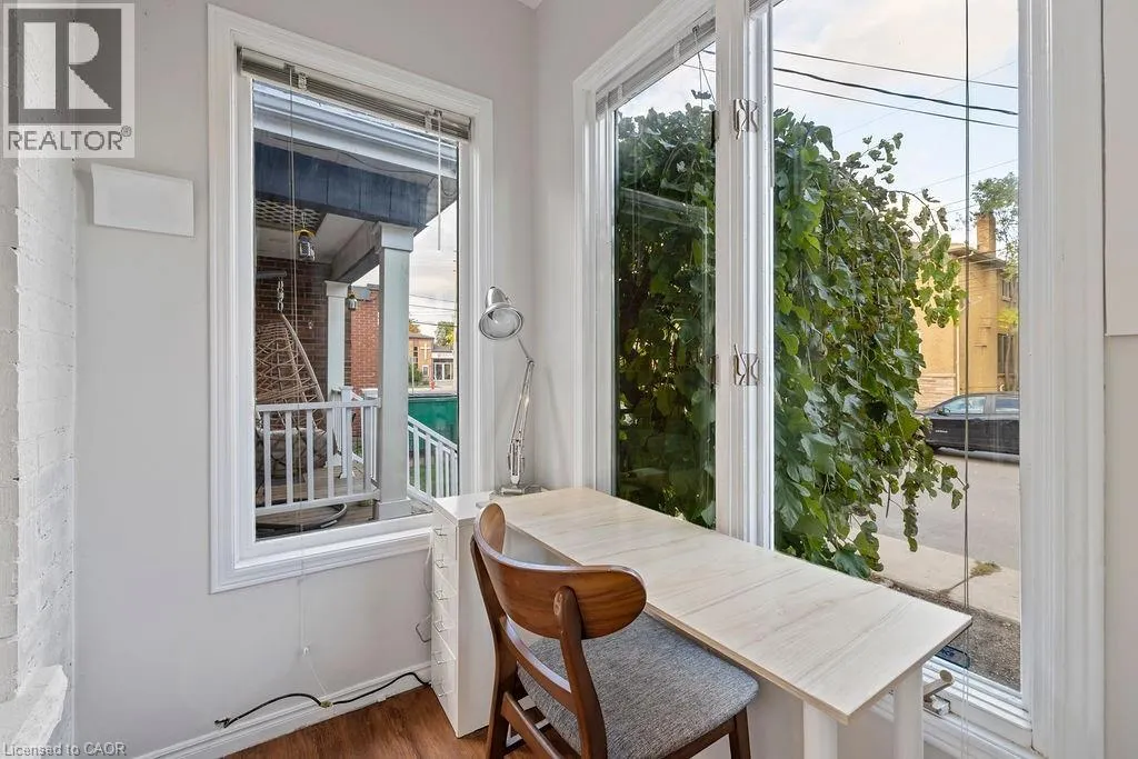 2 1/2 EAST 23RD Street