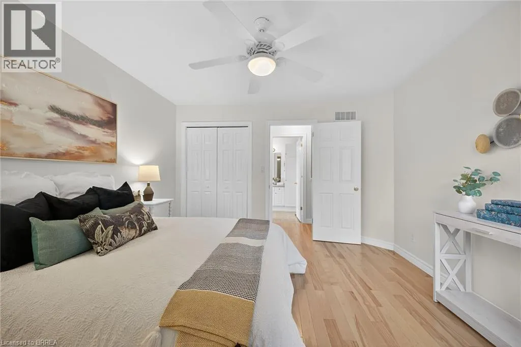 385 PARK Road N Unit# 4, #4