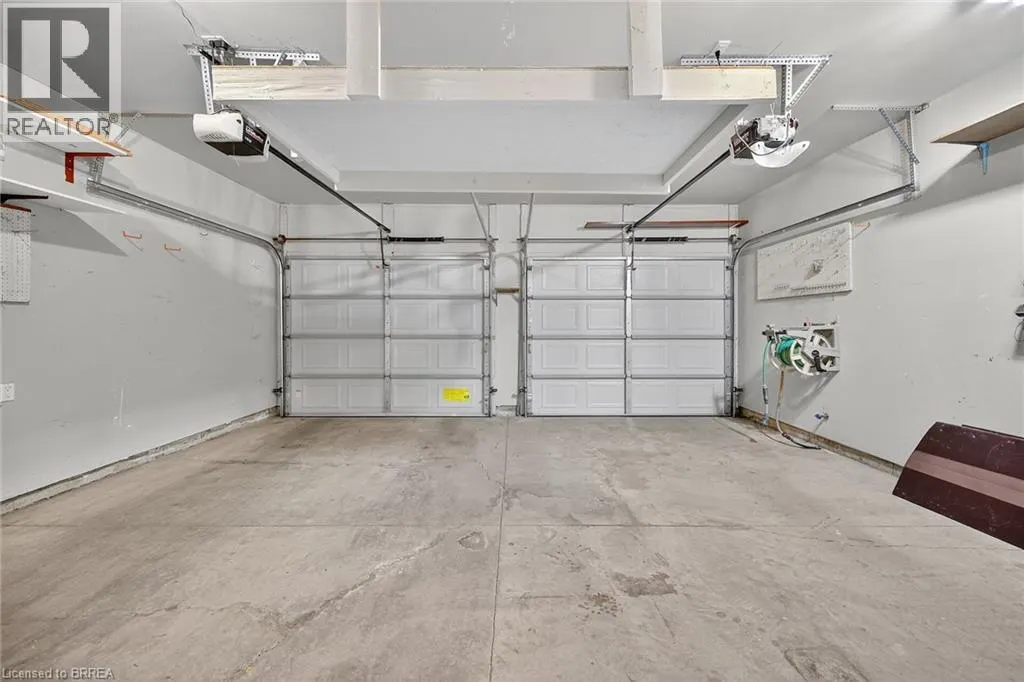 385 PARK Road N Unit# 4, #4