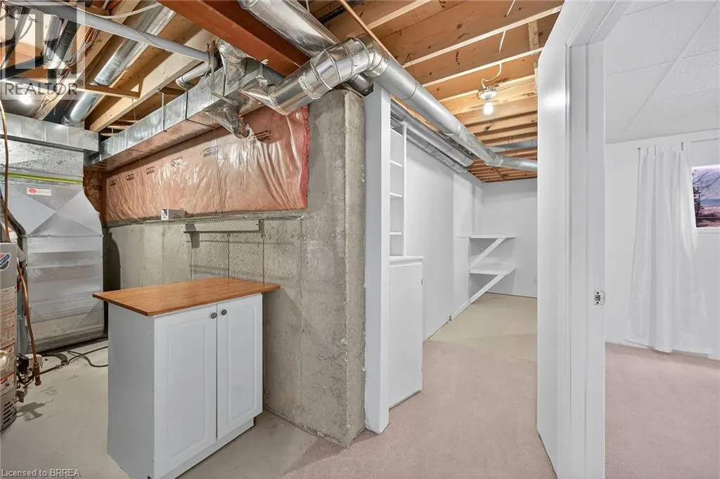 385 PARK Road N Unit# 4, #4