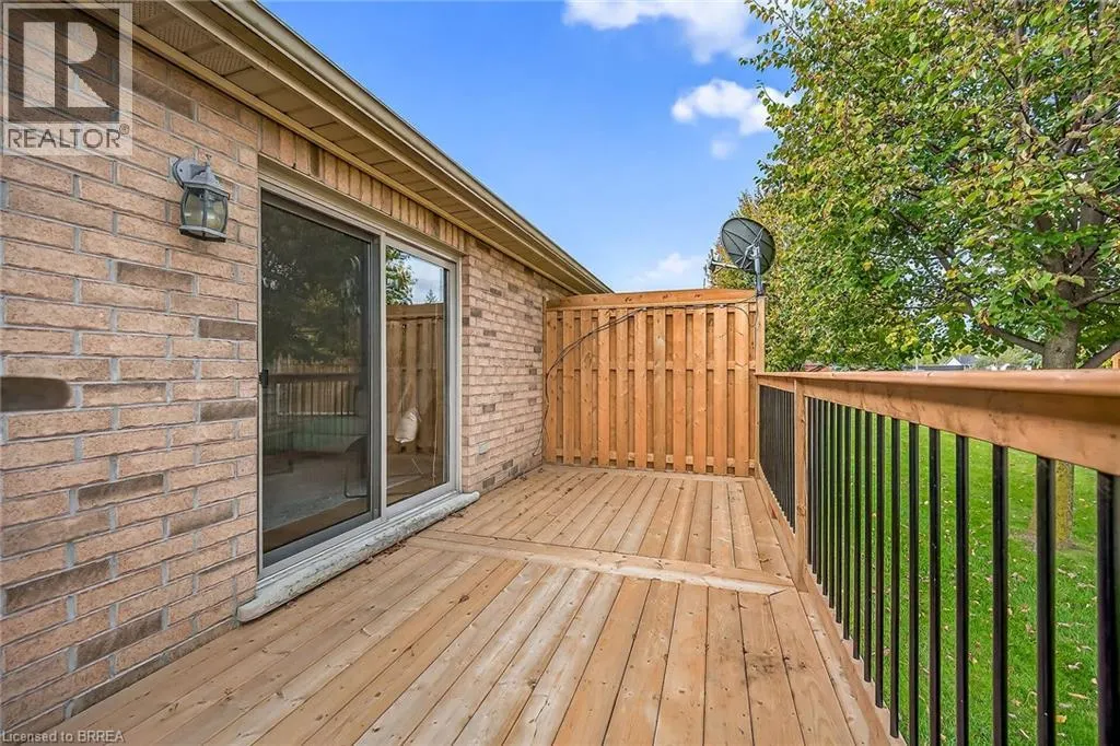 385 PARK Road N Unit# 4, #4