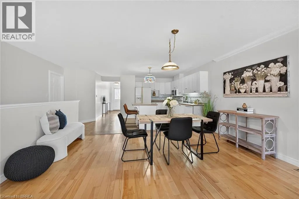 385 PARK Road N Unit# 4, #4