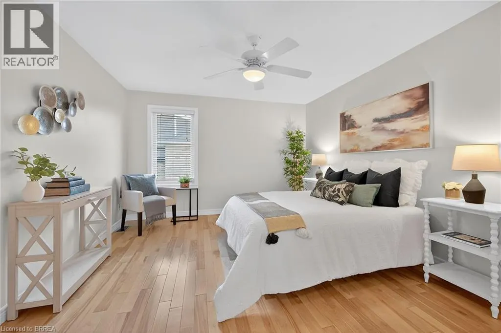 385 PARK Road N Unit# 4, #4