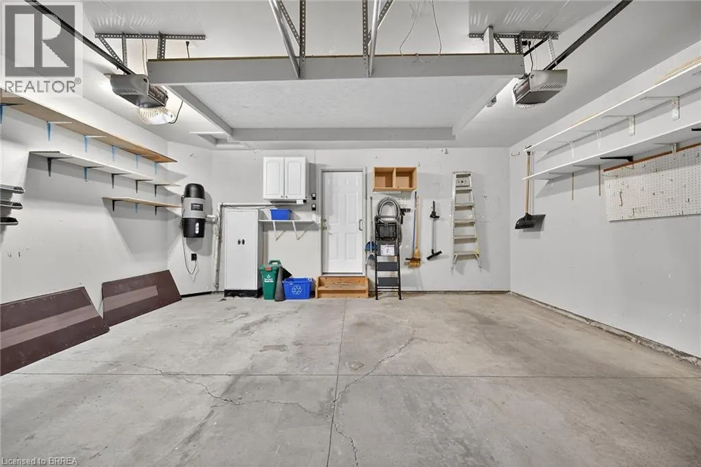 385 PARK Road N Unit# 4, #4