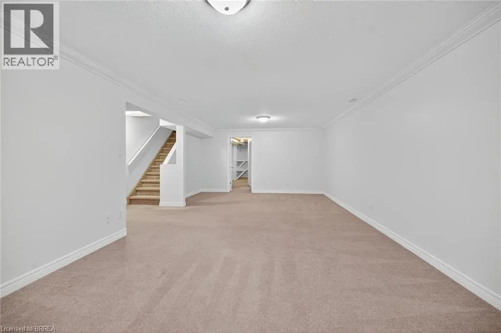 385 PARK Road N Unit# 4, #4