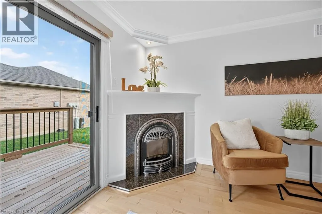 385 PARK Road N Unit# 4, #4