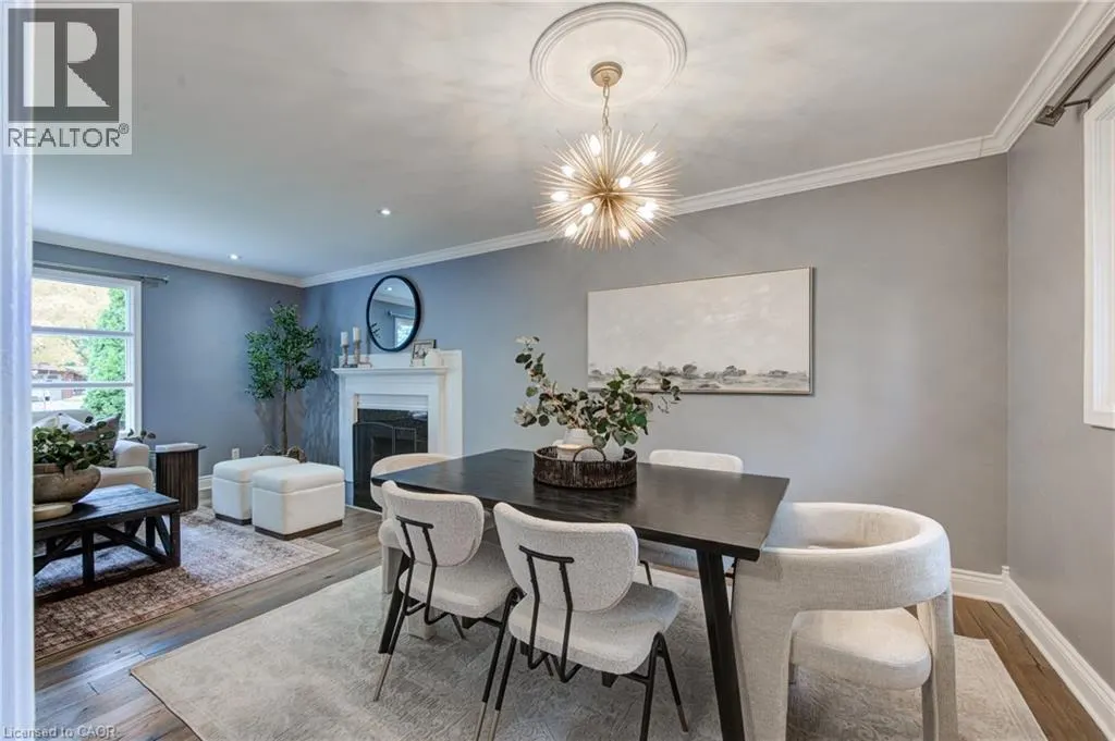 55 ALTADORE Crescent