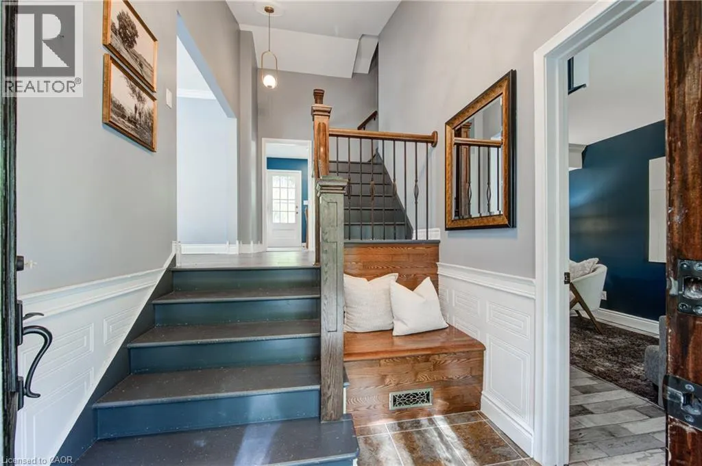 55 ALTADORE Crescent