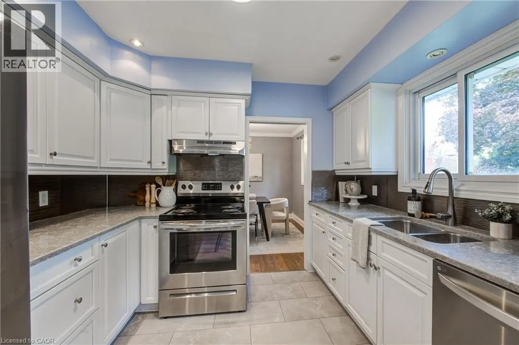 55 ALTADORE Crescent