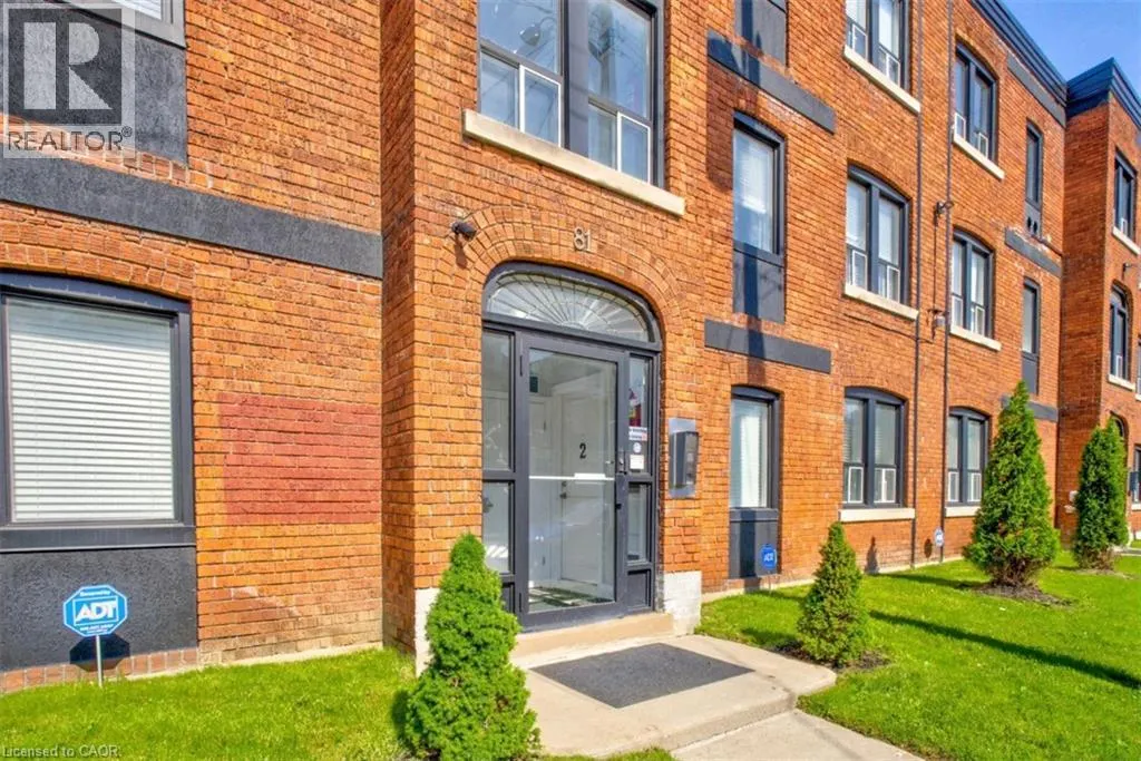 81 GIBSON Avenue Unit# 6, #6