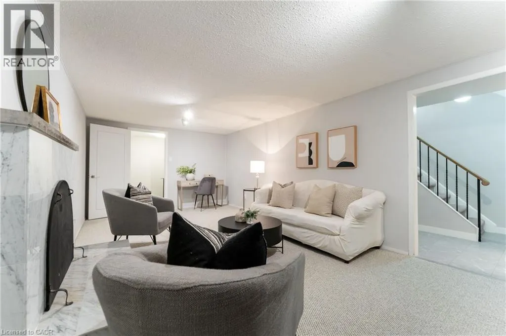 2252 UPPER MIDDLE Road Unit# 6, #6