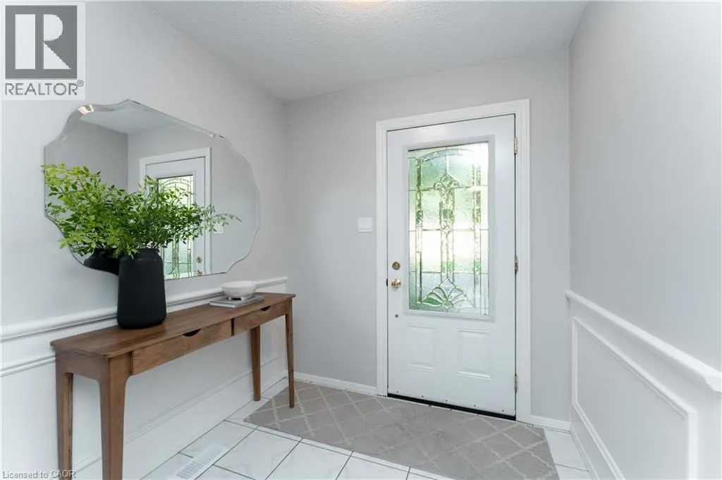 2252 UPPER MIDDLE Road Unit# 6, #6