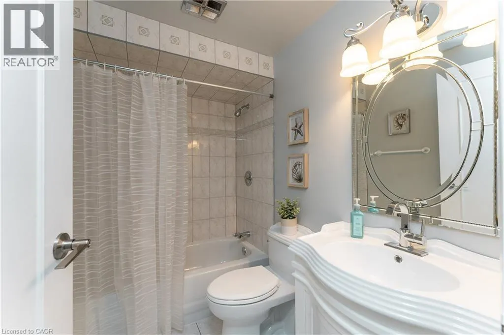 2252 UPPER MIDDLE Road Unit# 6, #6