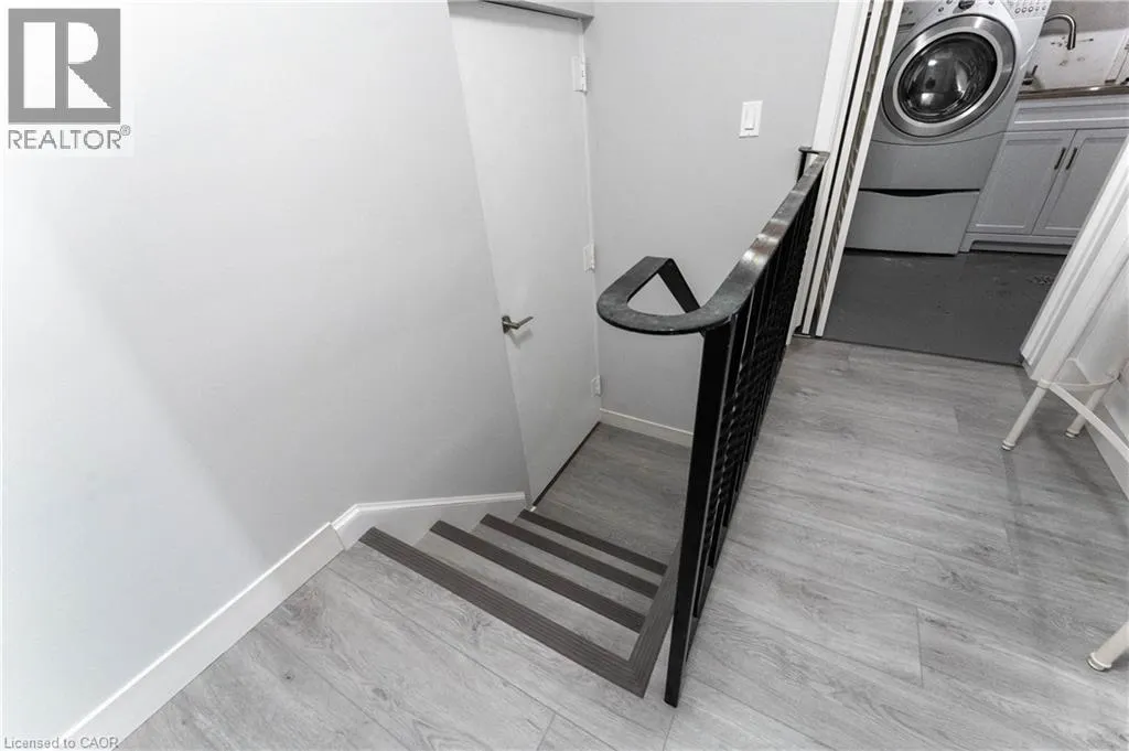 2252 UPPER MIDDLE Road Unit# 6, #6