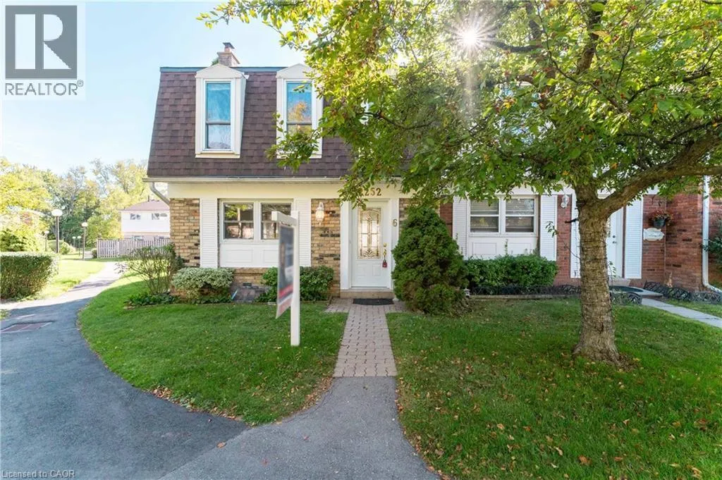 2252 UPPER MIDDLE Road Unit# 6, #6