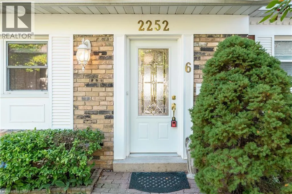 2252 UPPER MIDDLE Road Unit# 6, #6