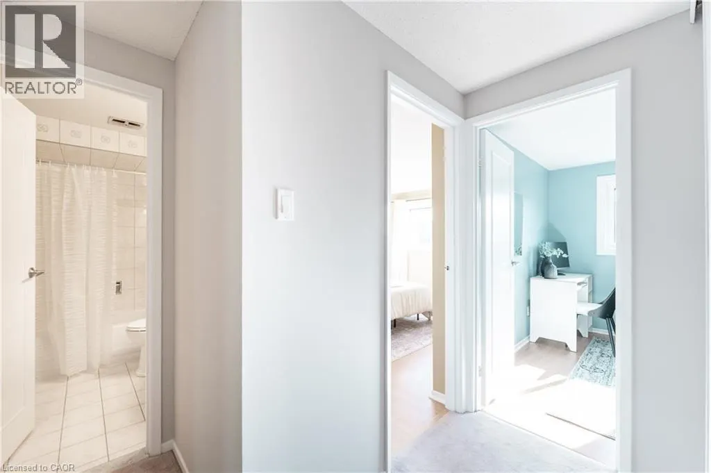 2252 UPPER MIDDLE Road Unit# 6, #6