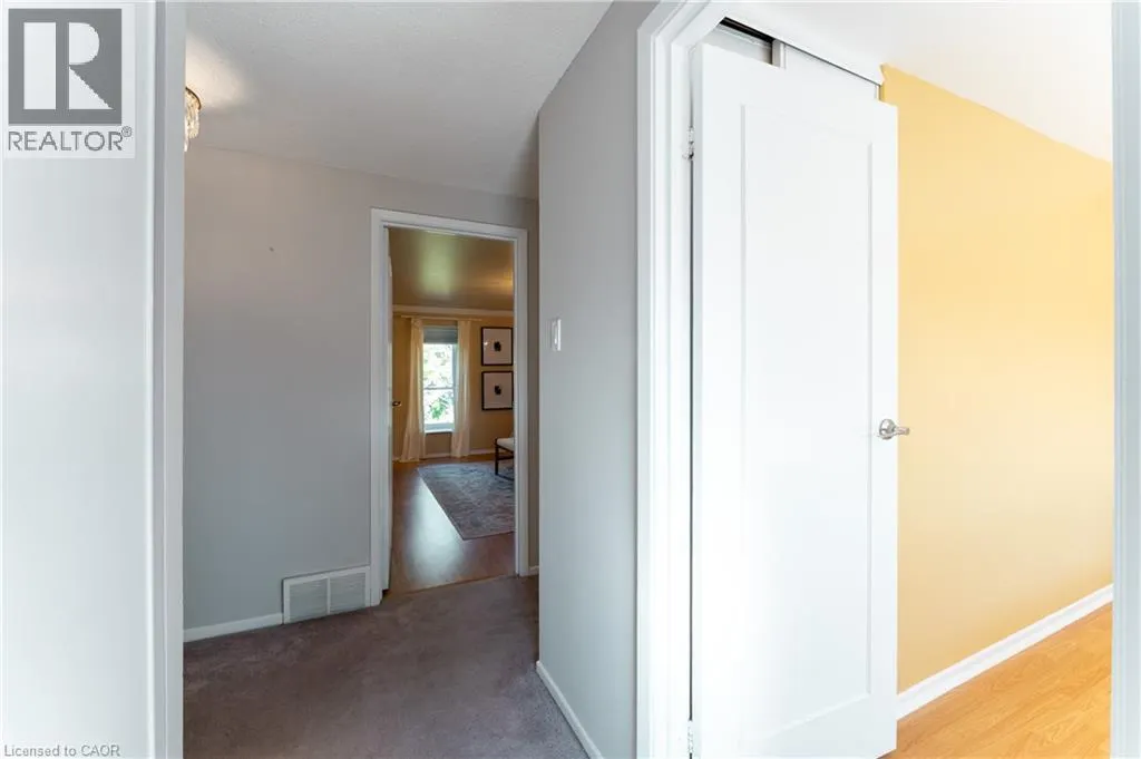 2252 UPPER MIDDLE Road Unit# 6, #6