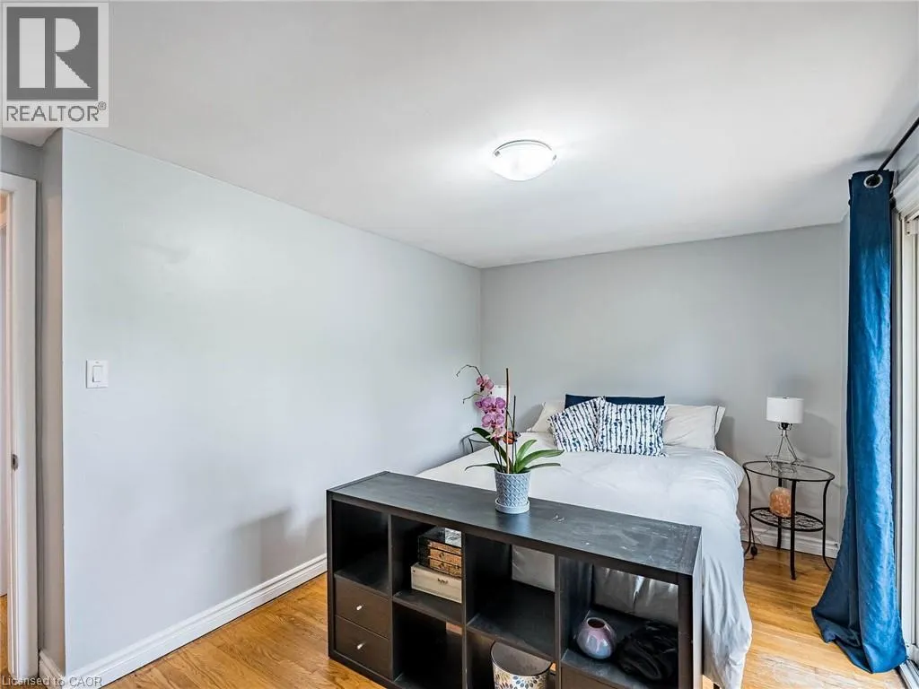 637 ARTREVA Crescent