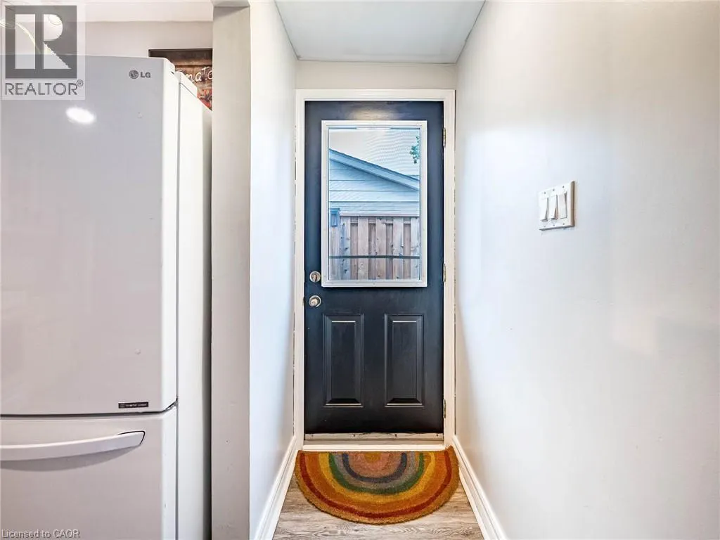 637 ARTREVA Crescent