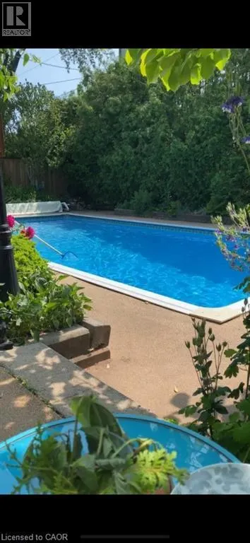 637 ARTREVA Crescent