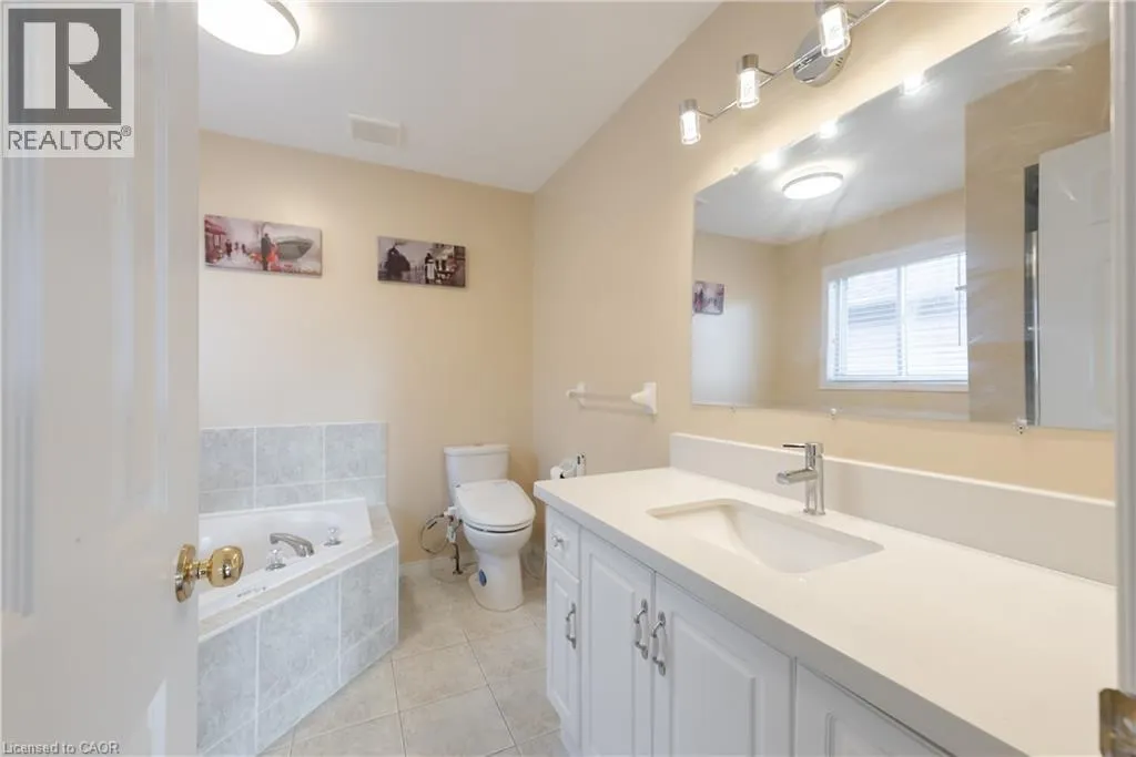 263 HEPBURN Crescent